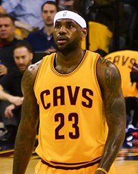 LeBron_James_-_16374460982.jpg