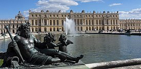 Versailles-Chateau-Jardins02_%28cropped%29.jpg